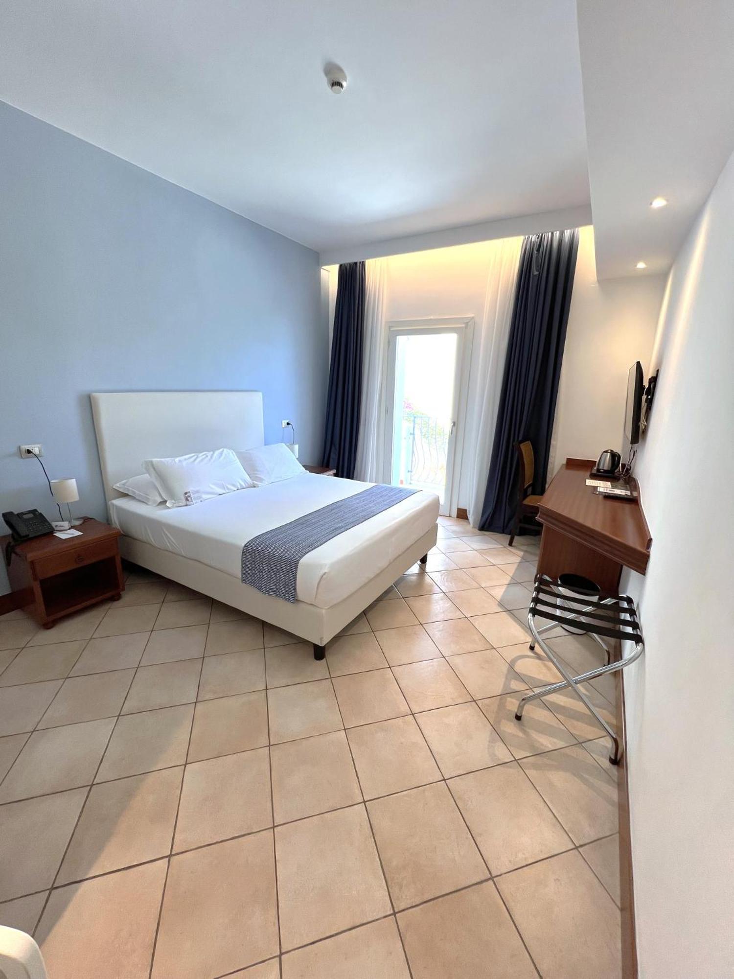 Best Western Hotel Blumarea Castelsardo Εξωτερικό φωτογραφία